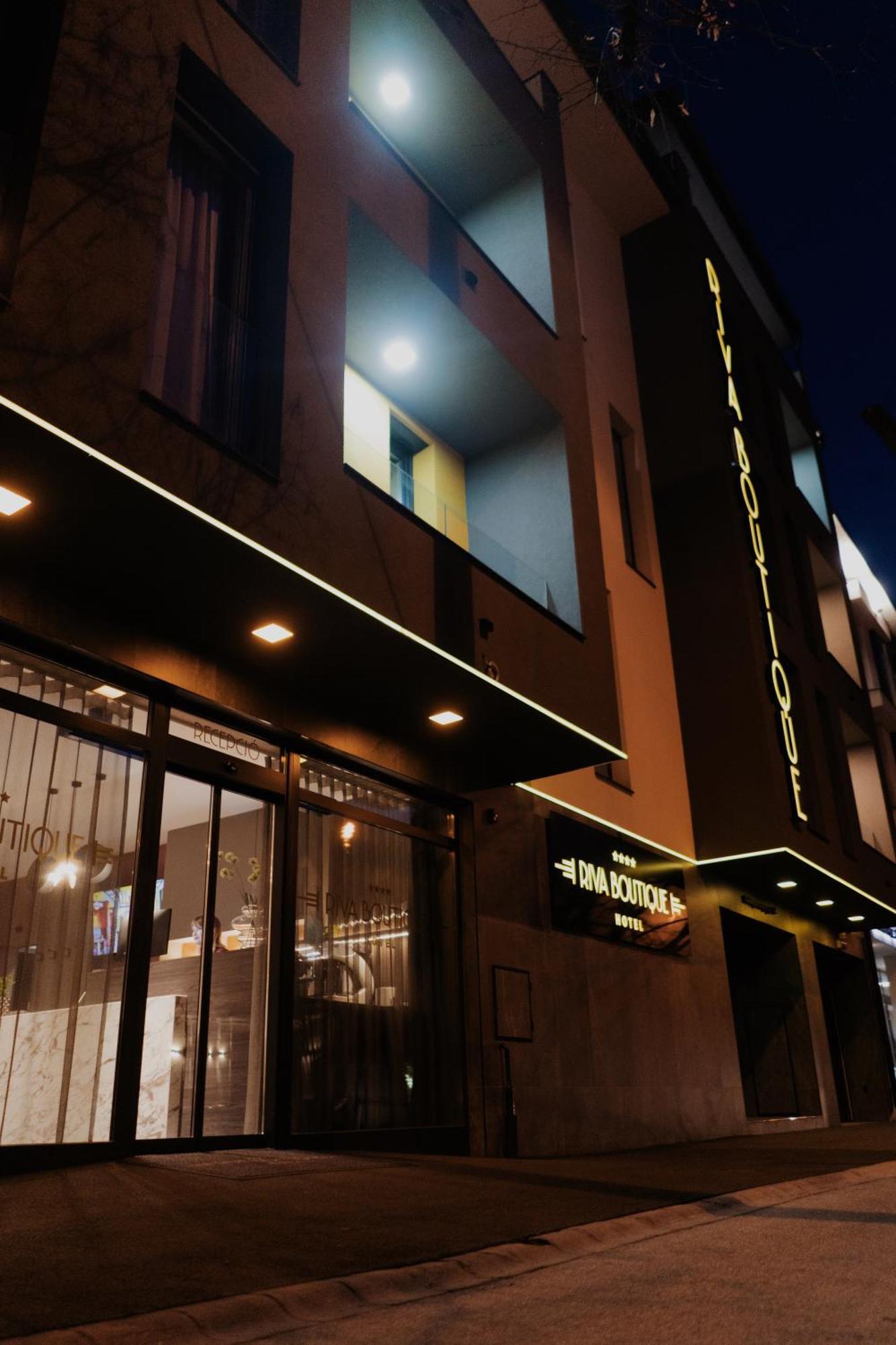 Riva Boutique Hotel セゲド エクステリア 写真