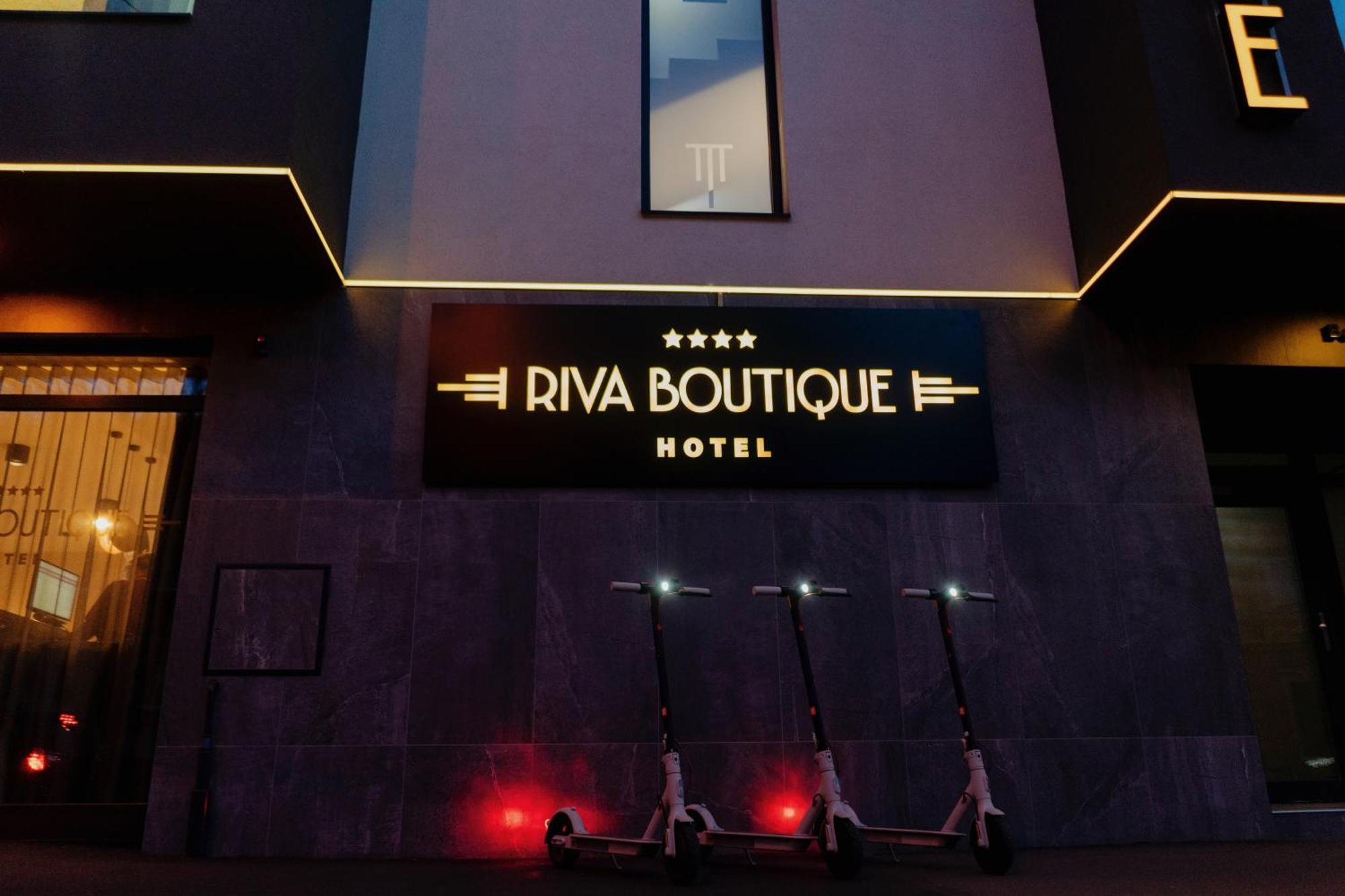 Riva Boutique Hotel セゲド エクステリア 写真