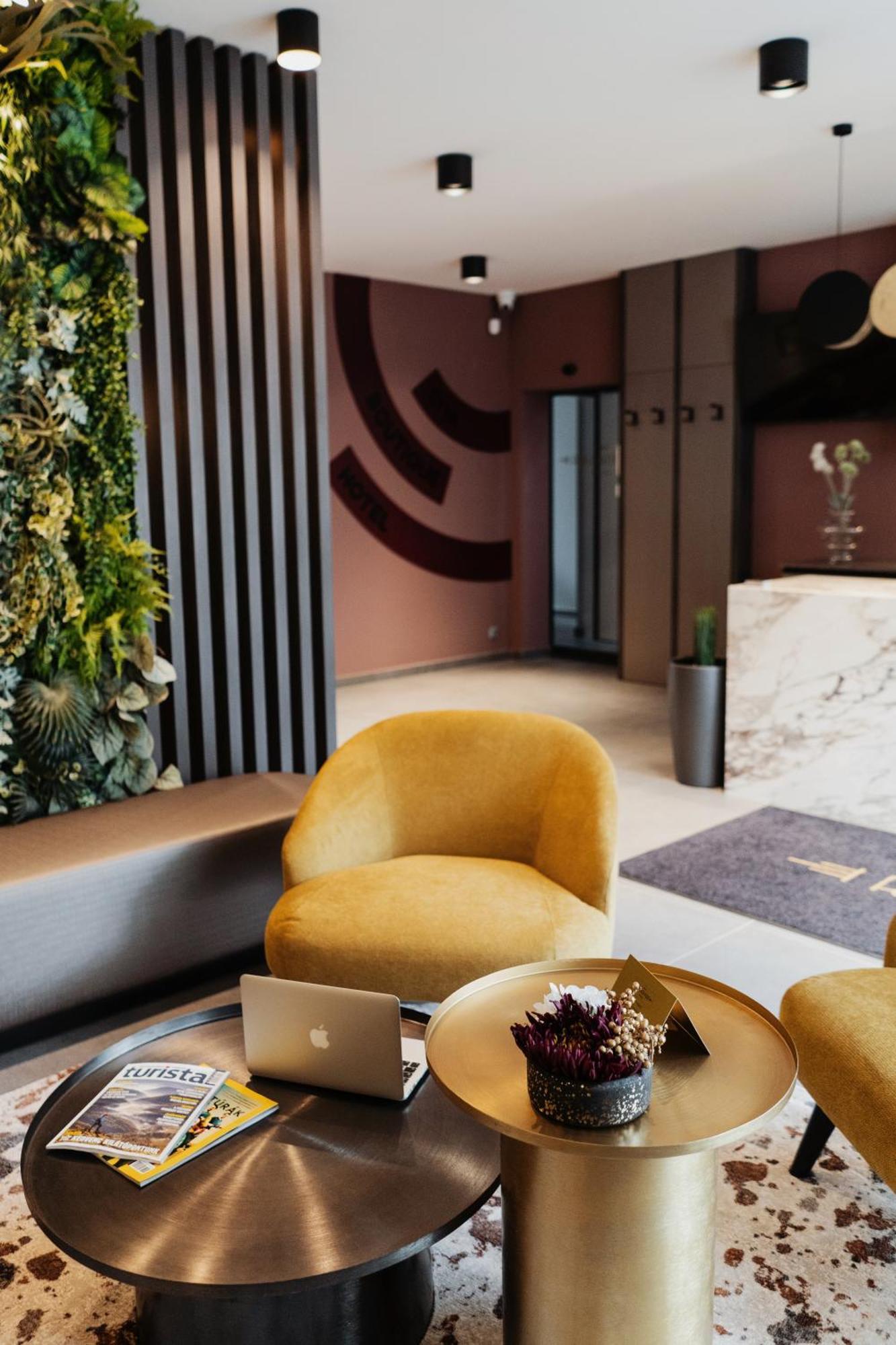 Riva Boutique Hotel セゲド エクステリア 写真