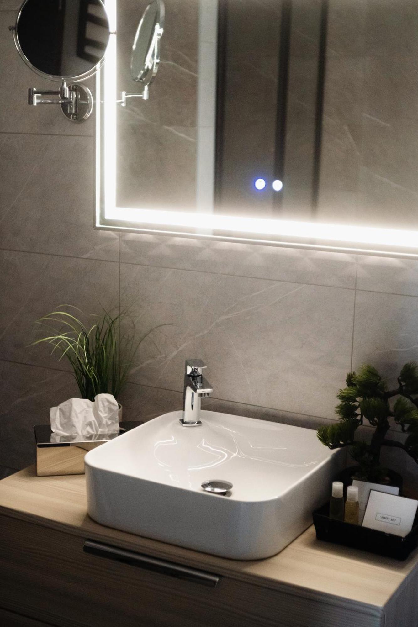 Riva Boutique Hotel セゲド エクステリア 写真