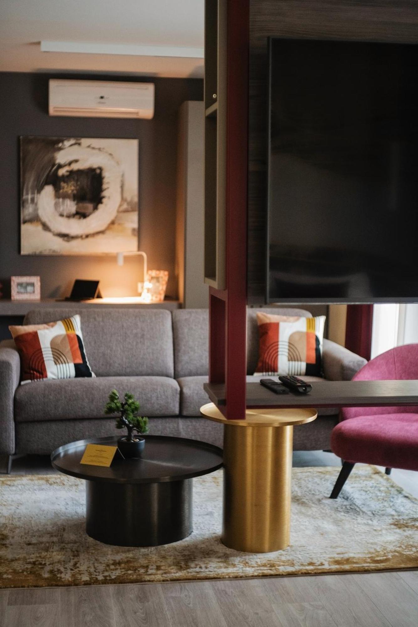 Riva Boutique Hotel セゲド エクステリア 写真