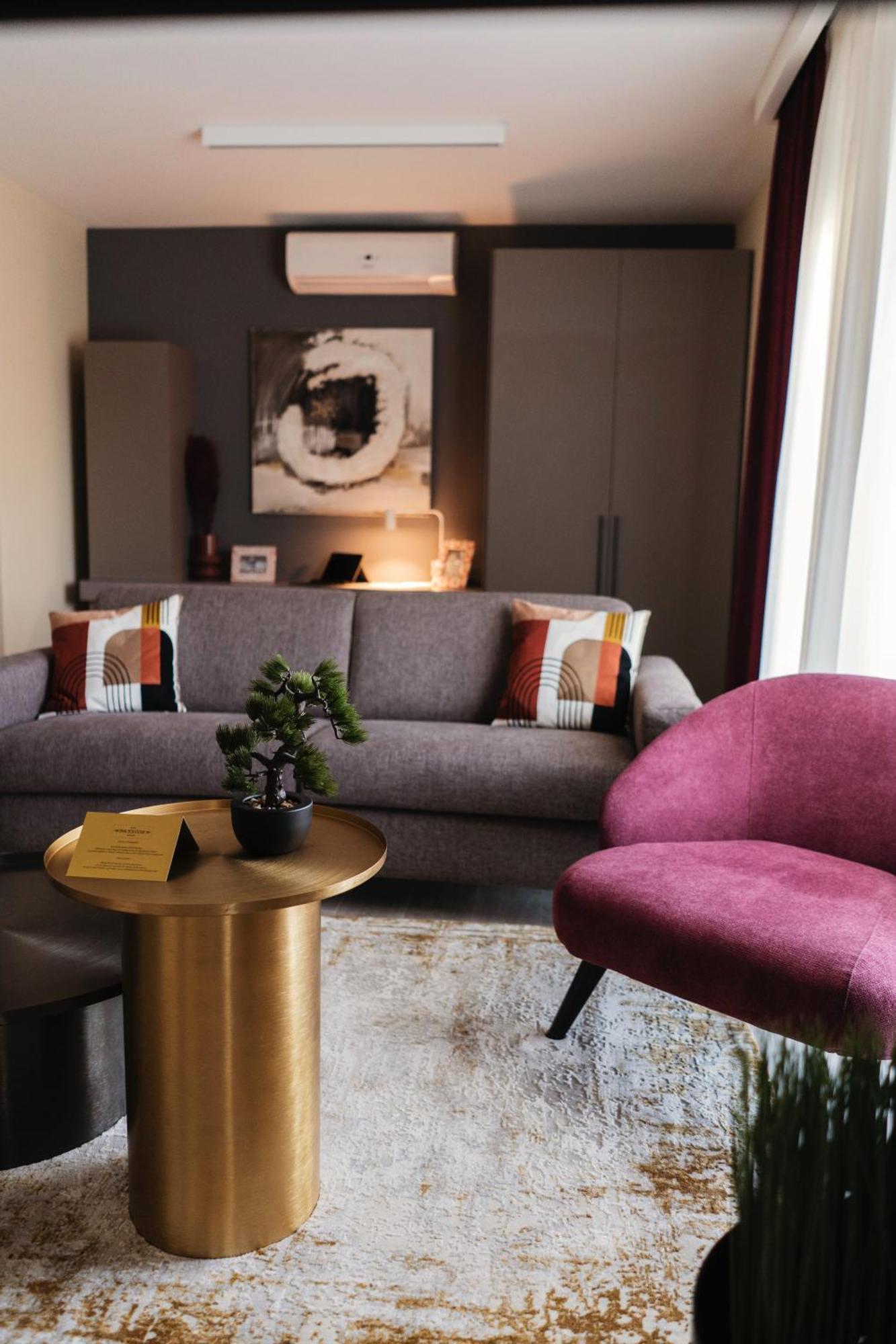 Riva Boutique Hotel セゲド エクステリア 写真