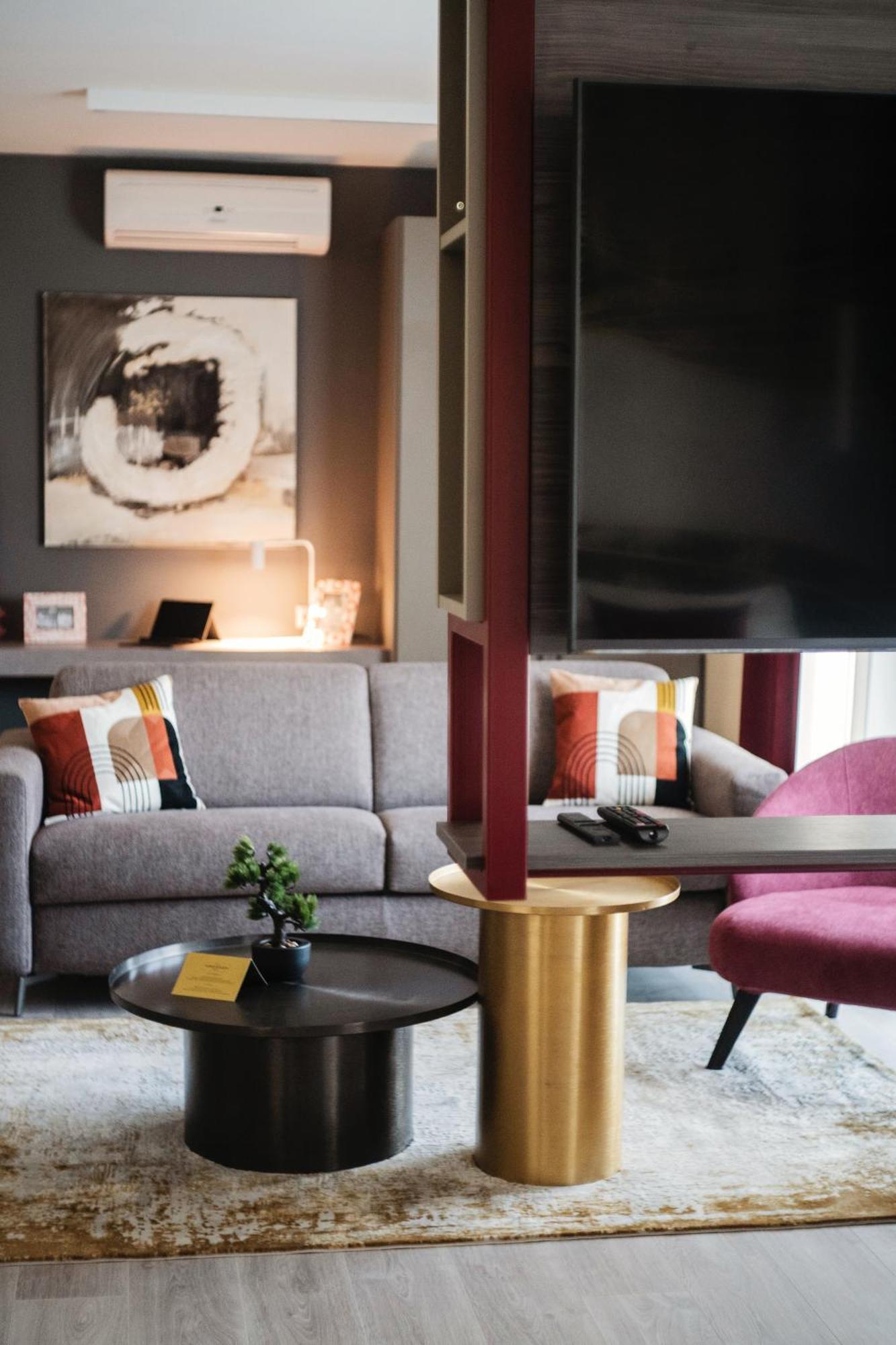 Riva Boutique Hotel セゲド エクステリア 写真