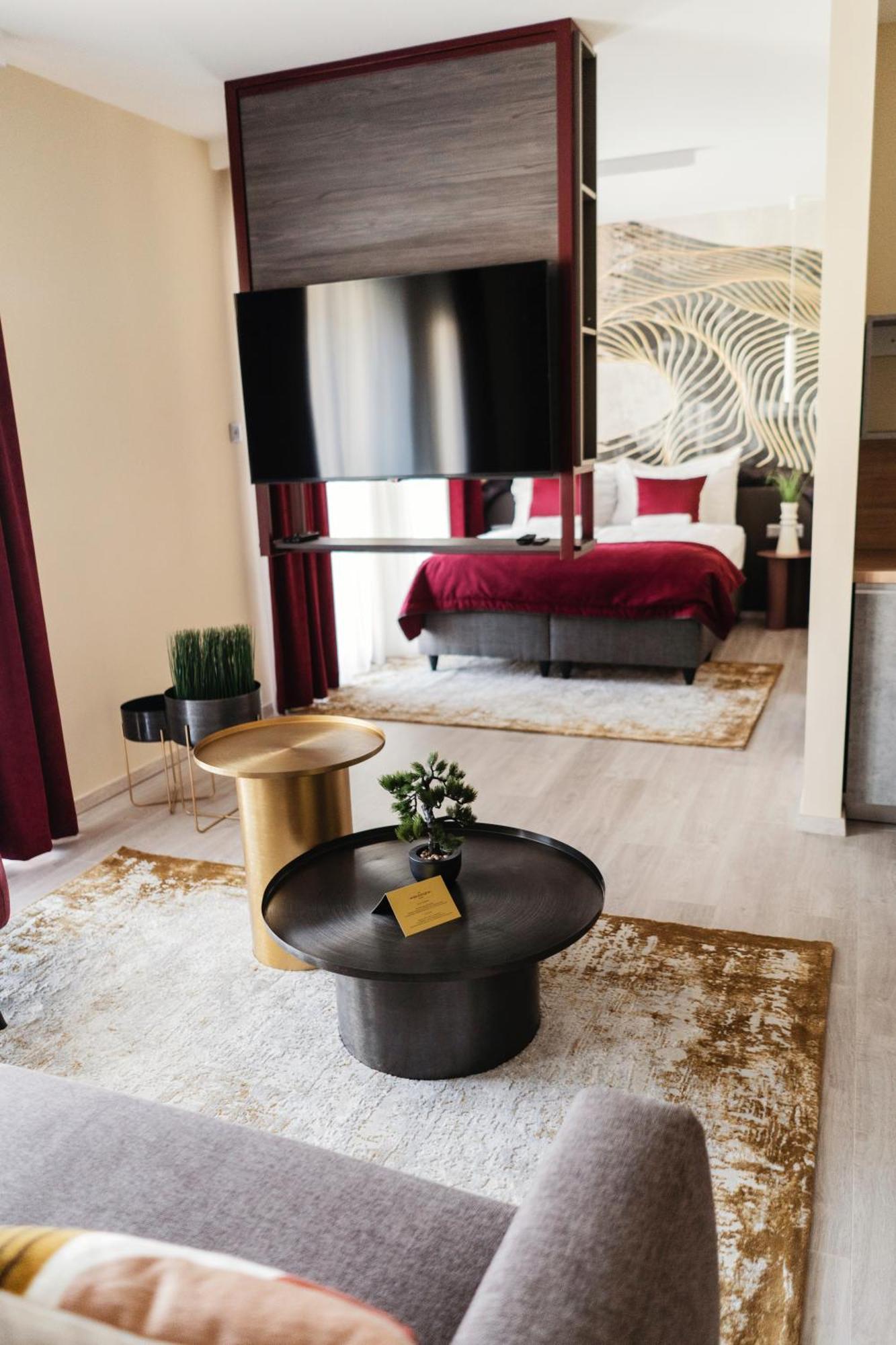 Riva Boutique Hotel セゲド エクステリア 写真